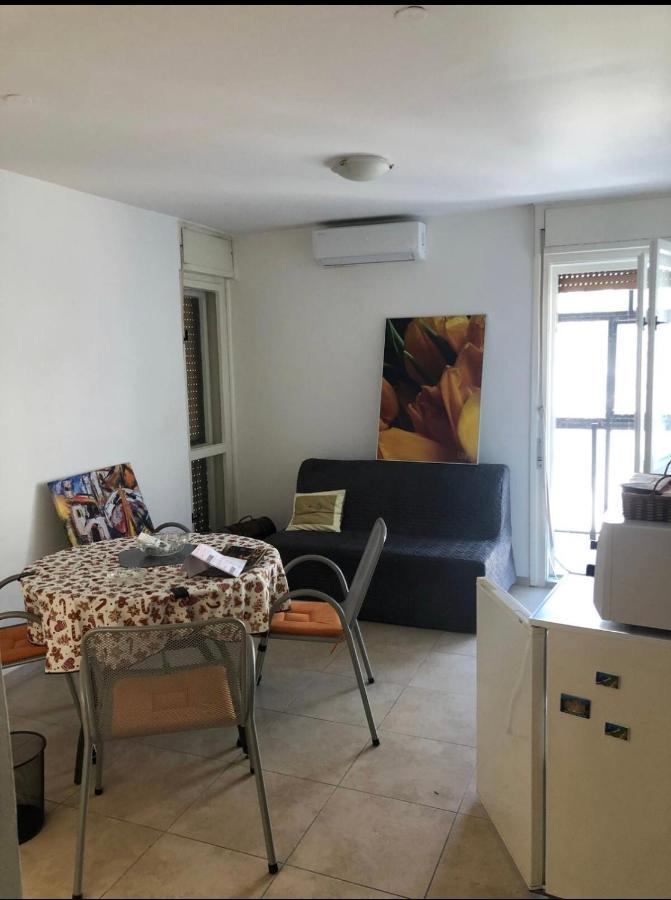 Sara Apartment Punta Omis Near Sandy Beach ภายนอก รูปภาพ