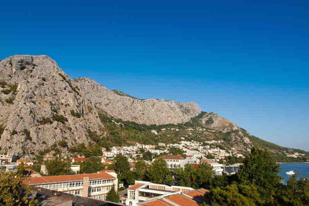 Sara Apartment Punta Omis Near Sandy Beach ภายนอก รูปภาพ